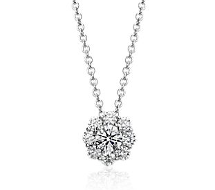 BRILLIANT ROUND CUT DIAMOND PLATINUM SOLITAIRE HEART PENDANT NECKLACE